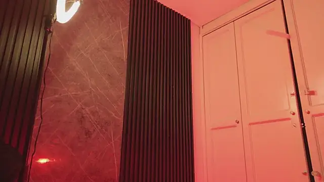 Snapshot of Little_maeve chatting on March 2025 12:23:02 AM Little maeve online show from March 2025 12:23:02 AM