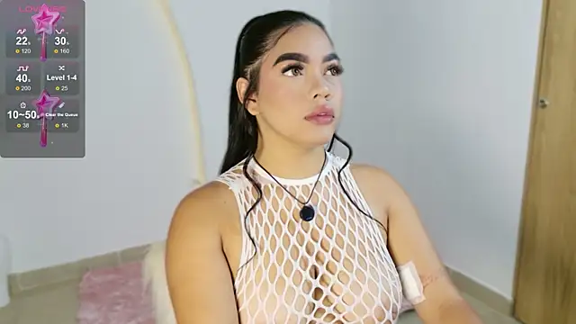 Snapshot of AllissonJames chatting on April 2026 04:11:02 PM AllissonJames online show from April 2026 04:11:02 PM