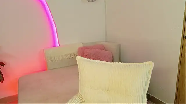 AllissonJames online show from May 2026 11:25:02 AM