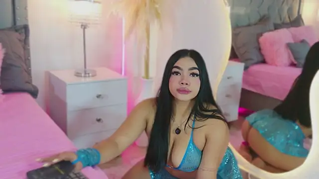 AllissonJames online show from November 2025 11:33:02 AM