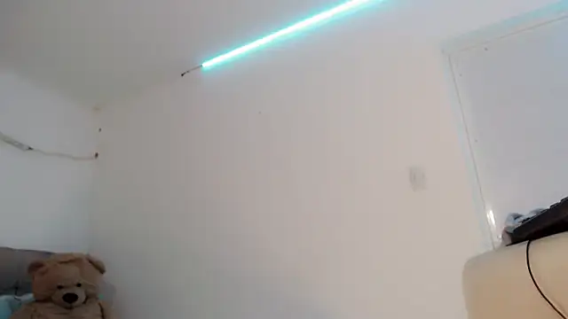 nicoledollts online show from June 2026 04:31:02 AM