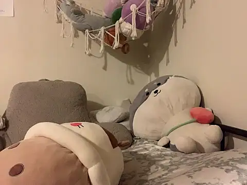 BigKittyRaven online show from December 2024 04:41:01 AM