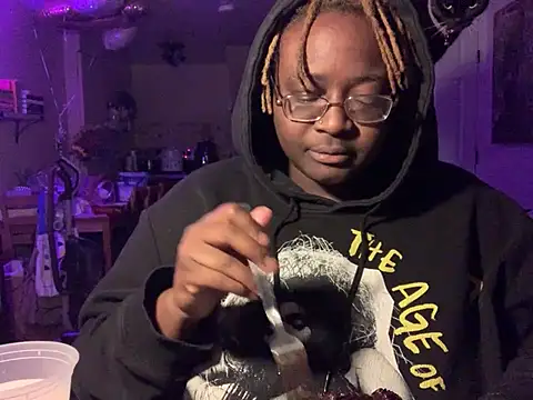 BigKittyRaven online show from February 2025 04:12:01 AM