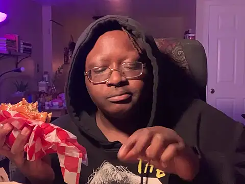 BigKittyRaven online show from December 2024 02:19:02 AM