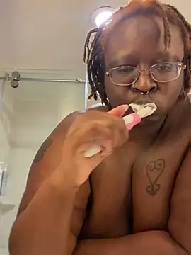 BigKittyRaven online show from December 2024 02:33:01 AM