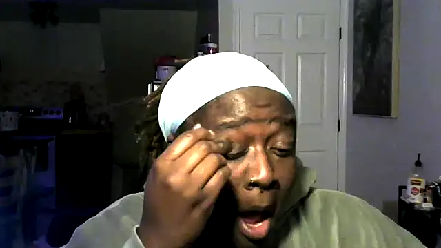 BigKittyRaven online show from December 2024 01:20:02 AM