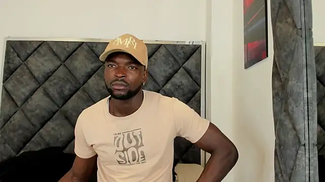 Dylan Taylor online show from November 2025 02:15:01 AM