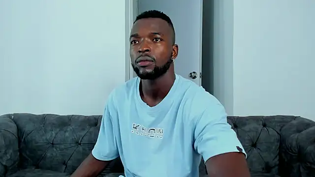 Dylan Taylor online show from October 2025 04:42:01 AM