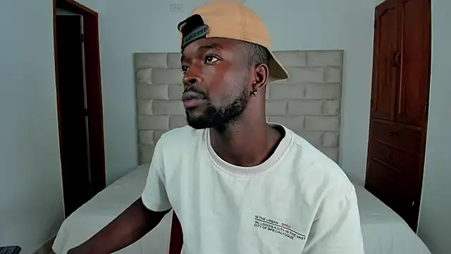 Dylan Taylor online show from November 2025 12:31:01 PM