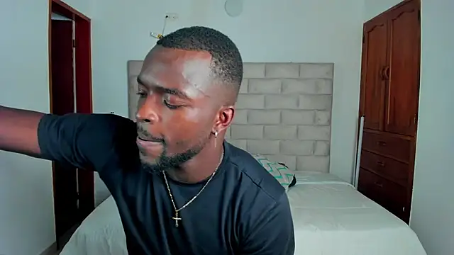 Dylan Taylor online show from December 2025 08:14:01 PM