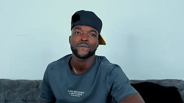 Dylan Taylor online show from October 2025 03:51:01 AM