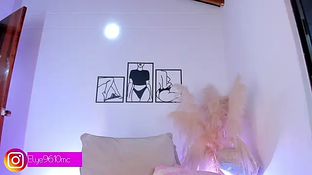 ellie mcdonald online show from March 2026 04:25:01 AM