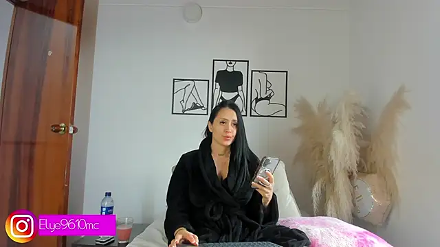 ellie mcdonald online show from March 2026 08:53:02 PM