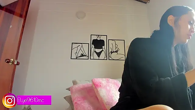 ellie mcdonald online show from March 2026 08:43:02 PM