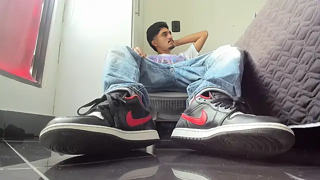 latin bbc online show from November 2025 08:20:02 PM