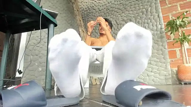 Snapshot of latin_bbc chatting on October 2025 06:41:02 PM latin bbc online show from October 2025 06:41:02 PM