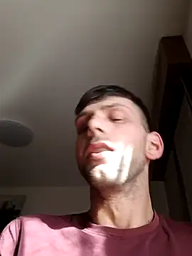 Snapshot of dariodario chatting on March 2025 08:09:02 AM dariodario online show from March 2025 08:09:02 AM