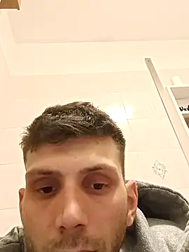 Snapshot of dariodario chatting on March 2025 05:20:01 PM dariodario online show from March 2025 05:20:01 PM