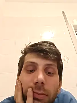 Snapshot of dariodario chatting on February 2025 09:00:01 PM dariodario online show from February 2025 09:00:01 PM