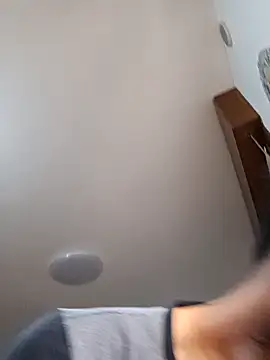 Snapshot of dariodario chatting on October 2025 07:32:02 AM dariodario online show from October 2025 07:32:02 AM