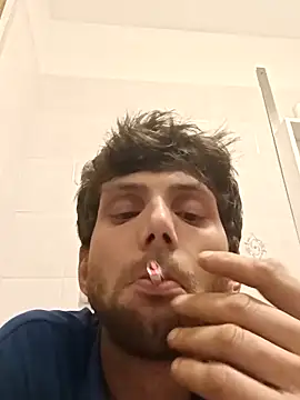 Snapshot of dariodario chatting on March 2025 08:42:02 PM dariodario online show from March 2025 08:42:02 PM