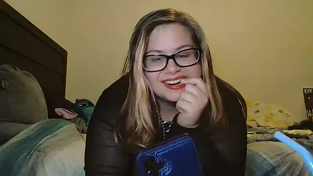 HoneyBear19 online show from April 2026 03:24:02 AM