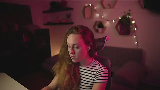 Berberis  Silene online show from October 2025 04:30:02 PM