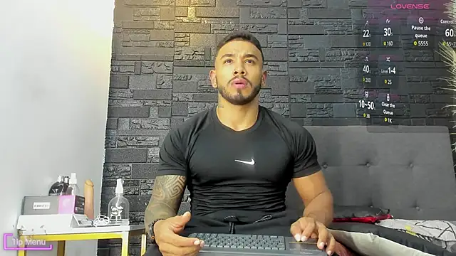 Snapshot of bruno_miller_ chatting on November 2025 08:19:01 PM bruno miller online show from November 2025 08:19:01 PM