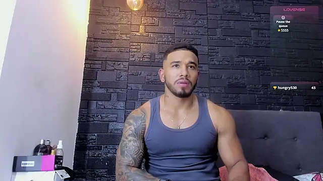 Snapshot of bruno_miller_ chatting on December 2025 08:14:01 PM bruno miller online show from December 2025 08:14:01 PM