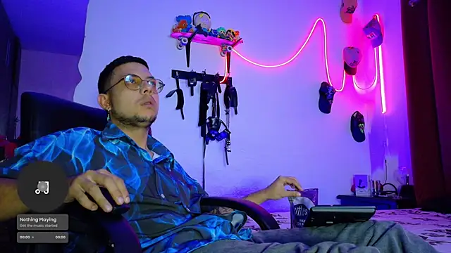 Snapshot of Nymphobuddies chatting on March 2025 12:12:01 AM Nymphobuddies online show from March 2025 12:12:01 AM