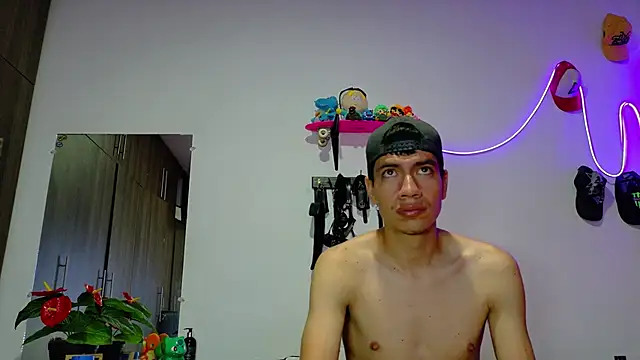 Snapshot of Nymphobuddies chatting on February 2025 04:15:02 AM Nymphobuddies online show from February 2025 04:15:02 AM