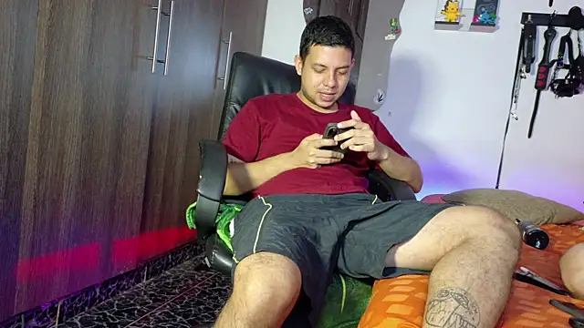 Nymphobuddies online show from January 2026 09:33:02 PM