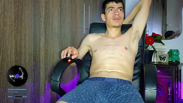 Snapshot of Nymphobuddies chatting on March 2025 03:11:01 AM Nymphobuddies online show from March 2025 03:11:01 AM