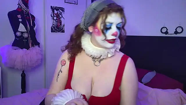 Twitchtheclownn online show from October 2025 08:19:01 PM
