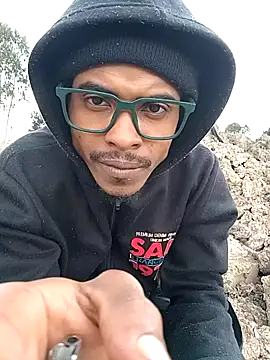 Bigote Big0357 online show from November 2025 07:58:02 PM