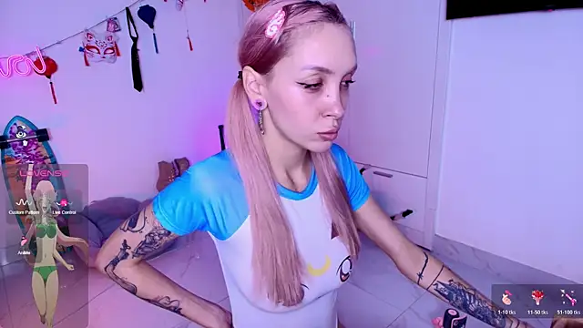 Snapshot of sweed_angel chatting on November 2025 04:16:02 AM sweed angel online show from November 2025 04:16:02 AM