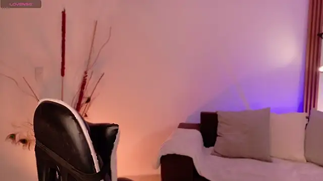 AnabelWolf online show from April 2026 03:46:01 PM