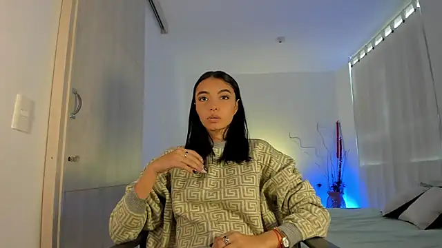 AnabelWolf online show from February 2025 07:33:01 PM