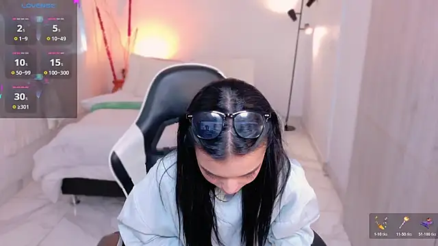 AnabelWolf online show from December 2025 04:54:02 PM