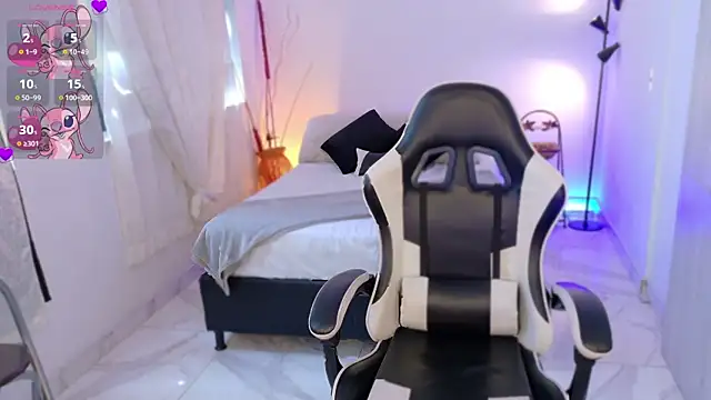 Snapshot of AnabelWolf chatting on November 2025 03:29:02 PM AnabelWolf online show from November 2025 03:29:02 PM