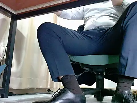 softlyS online show from February 2025 04:42:02 PM