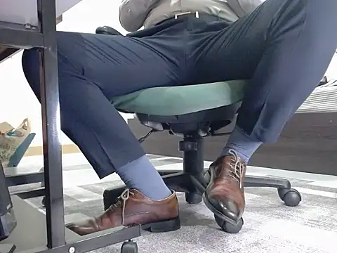 softlyS online show from December 2024 01:51:02 PM