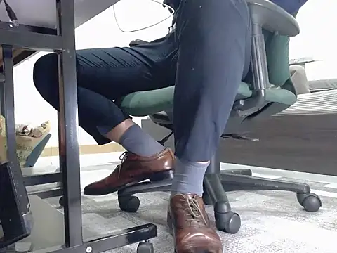 softlyS online show from December 2024 03:16:02 PM