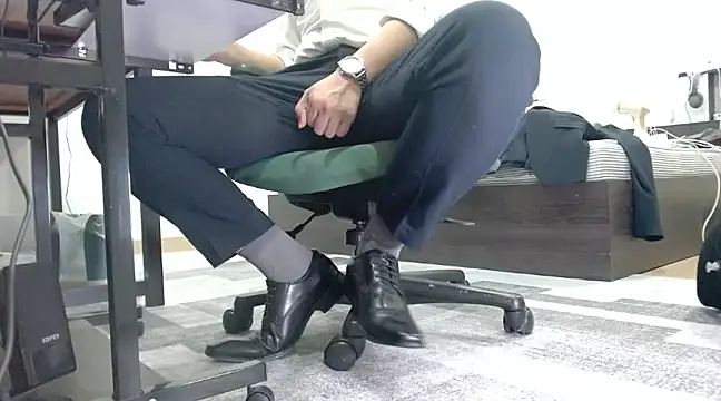 softlyS online show from December 2024 03:31:02 PM