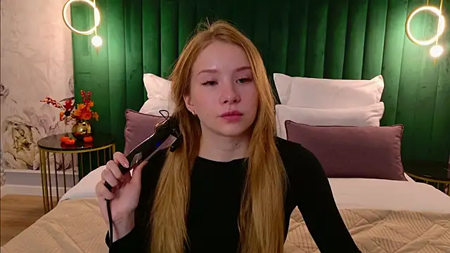 MichelleReid online show from September 2025 03:12:02 AM