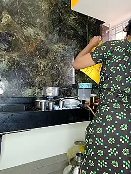 Tamil Shalini Lustyy online show from November 2025 01:37:02 AM