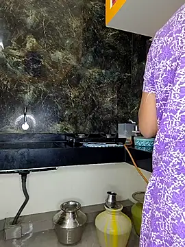 Tamil Shalini Lustyy online show from November 2025 01:04:02 AM