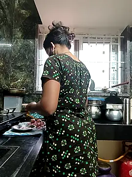 Tamil Shalini Lustyy online show from December 2025 01:20:02 AM