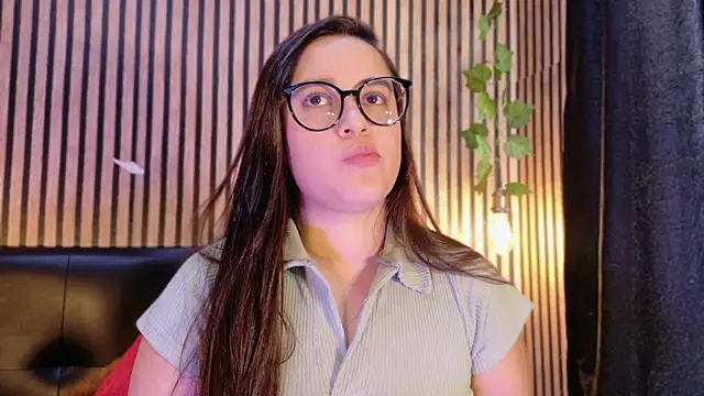 Snapshot of Victoria_Ponce1 chatting on September 2025 07:32:01 PM Victoria Ponce1 online show from September 2025 07:32:01 PM