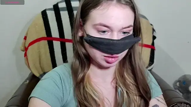 Mikki5P online show from January 2025 09:07:01 PM